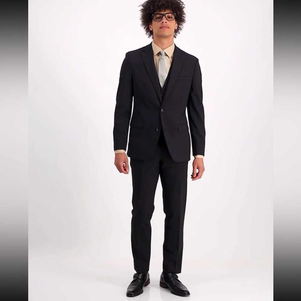 2 piece Bar III charcoal grey wool blend suit 42R - Picture 2 of 16